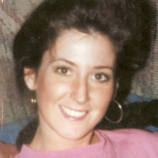 Alice Lynch Photo 21