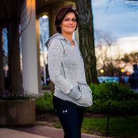 Kelly Guenther Photo 32