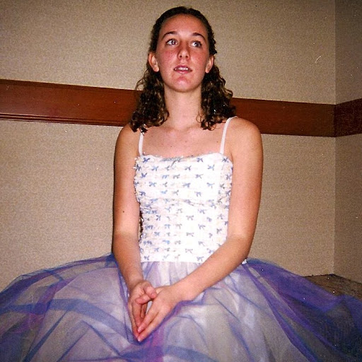 Rebecca Frost Photo 38