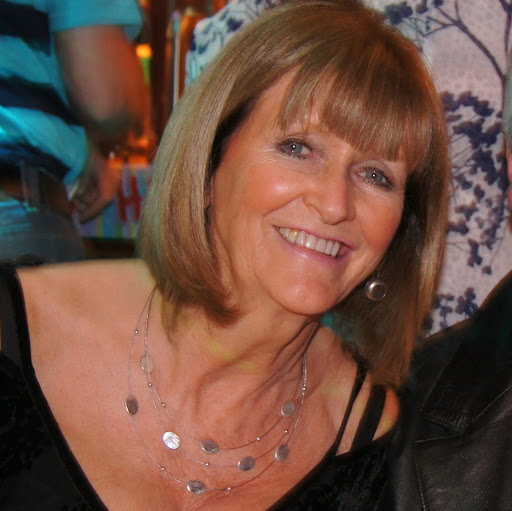 Christine Hand Photo 23