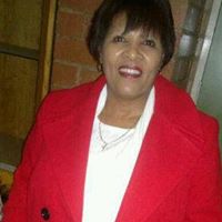 Dolores Thomas Photo 9