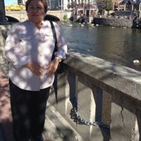 Luz Villanueva Photo 20