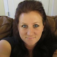Kelly Weiland Photo 16