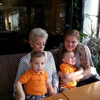 Karina Rocher Photo 5