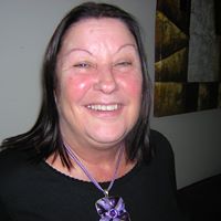 Michele Yates Photo 25