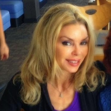 Lisa Larkin Photo 20