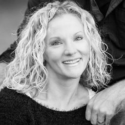 Stephanie Simon Photo 49