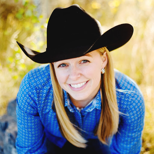 Kelsey Berg Photo 4