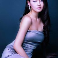 Angela Zhang Photo 24