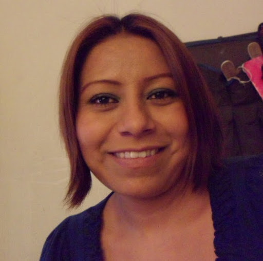 Antonia Robles Photo 26