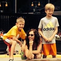 Stephanie Kiley Photo 20