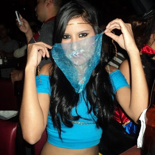 Karen Villarreal Photo 25