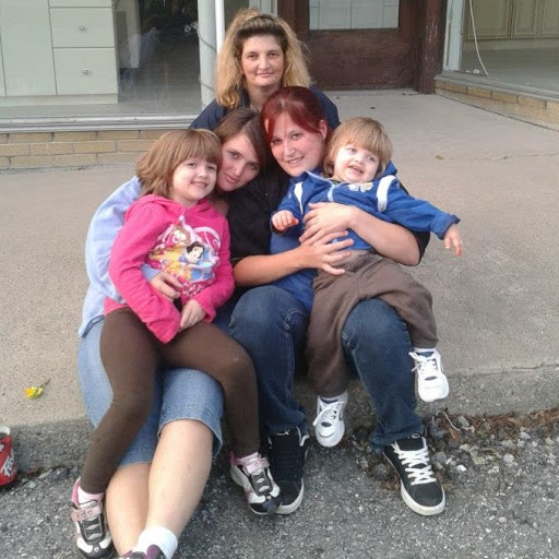 Lisa Horne Photo 37