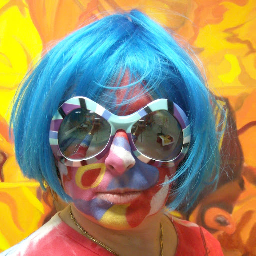 Laura Little Photo 3