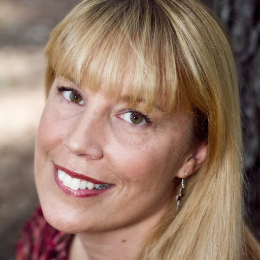 Angela Horn Photo 20