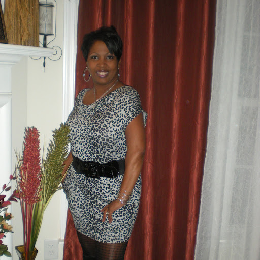 Pamela Woods Photo 20