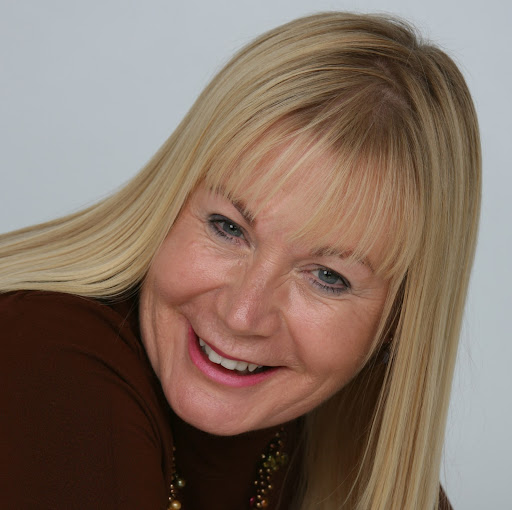 Lynne Gale Photo 2