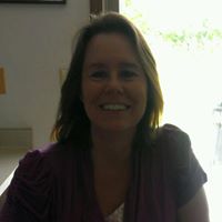 Michelle Chapman Photo 35