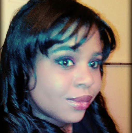 Simone Adams Photo 34