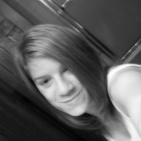 Amber Meeks Photo 14