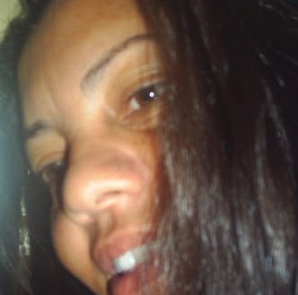 Claudia Santos Photo 28