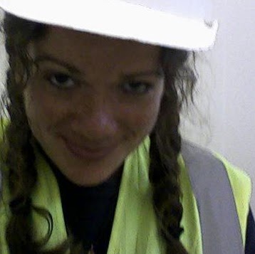 Louise Oliver Photo 27