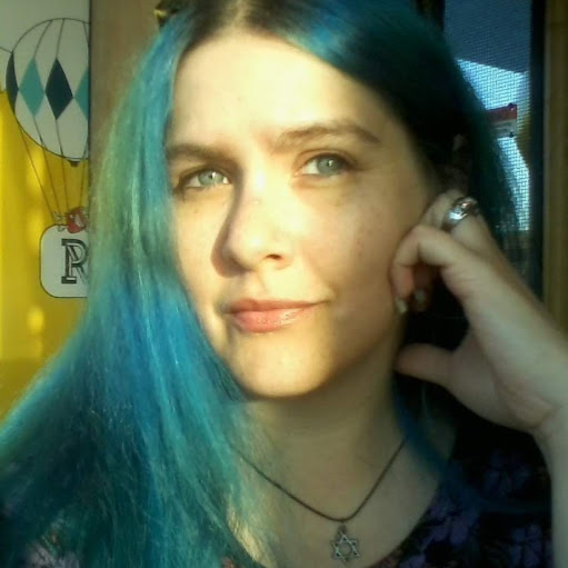 Heather Dickinson Photo 12