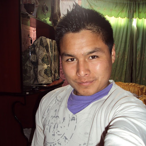 Ronald Ruiz Photo 38