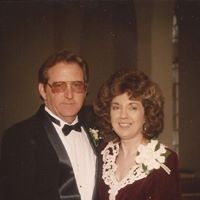 Elaine Howell Photo 29