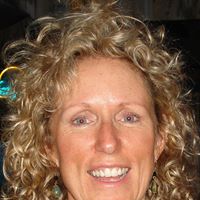 Marianne Hooper Photo 8