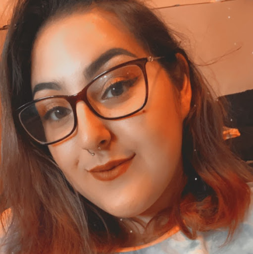 Julie Valadez Photo 24