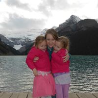 Holly Petersen Photo 15