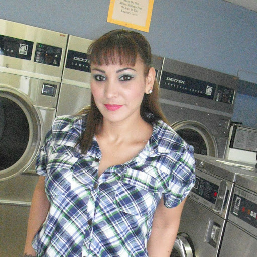 Ofelia Salinas Photo 9