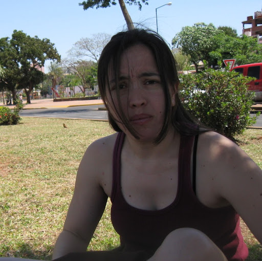 Eliana Gomez Photo 11