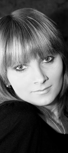 Gina Ross Photo 8