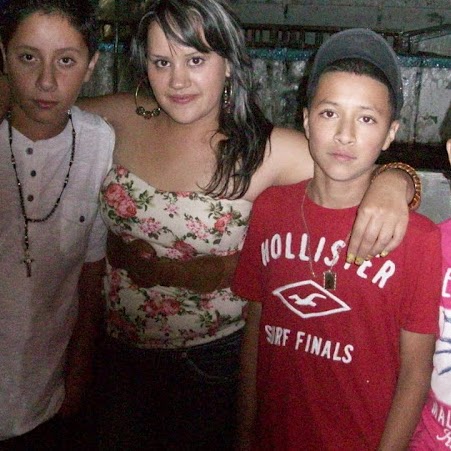 Dora Robles Photo 24