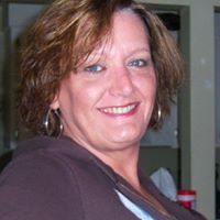 Terri Woods Photo 26