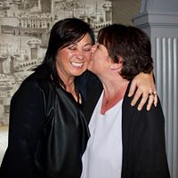 Vicky Ingram Photo 11