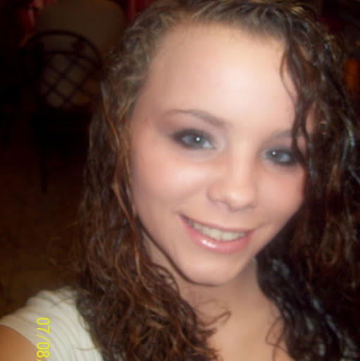 Kelly Beard Photo 41