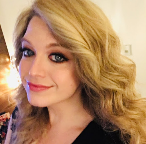 Jessica Hauser Photo 49