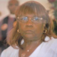 Elizabeth Mcneal Photo 11