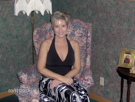 Michele Gardner Photo 37