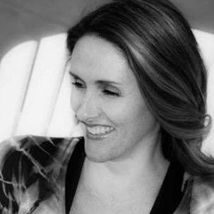 Carrie Bradley Photo 35