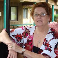 Carolyn Barker Photo 29