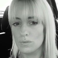 Suzanne Kelly Photo 19