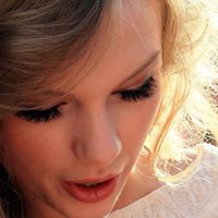 Lindsay Swift Photo 17