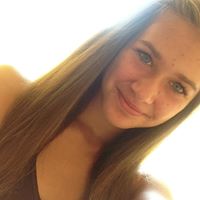 Claudia Sharp Photo 12