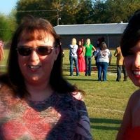 Lora Harris Photo 11