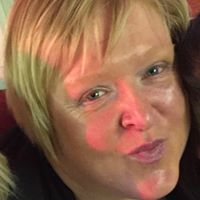 Julie Parkins Photo 16
