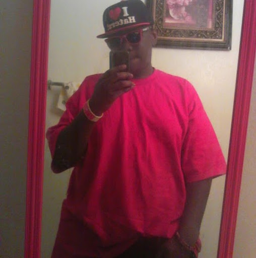 Dexter Howard Photo 19